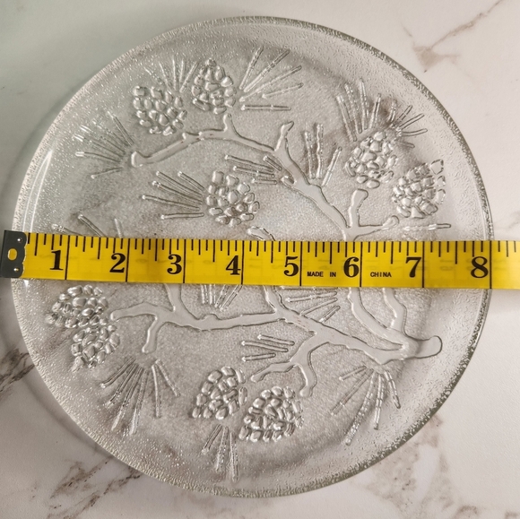 Set Of 4 Vintage Embossed Tiara Ponderosa Pine 8" Luncheon Plates Indiana Glass - Picture 5 of 5